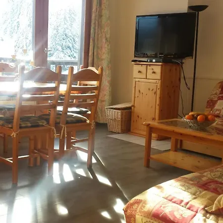 En Skis Aux Pieds Avec Sauna Апартаменты
